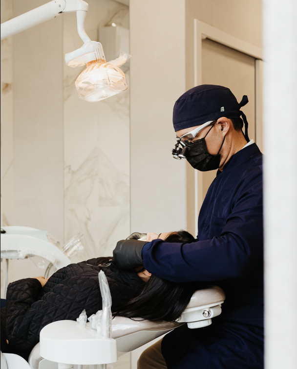 Procedimento de implante dentário